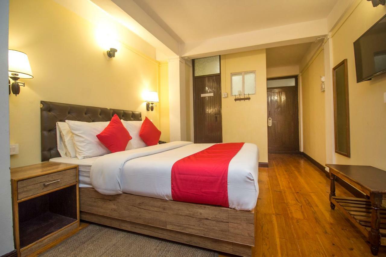 The Pelling Resort Buitenkant foto