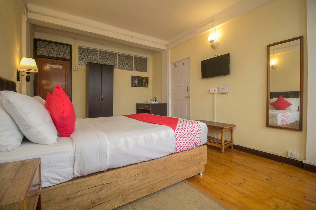 The Pelling Resort Buitenkant foto