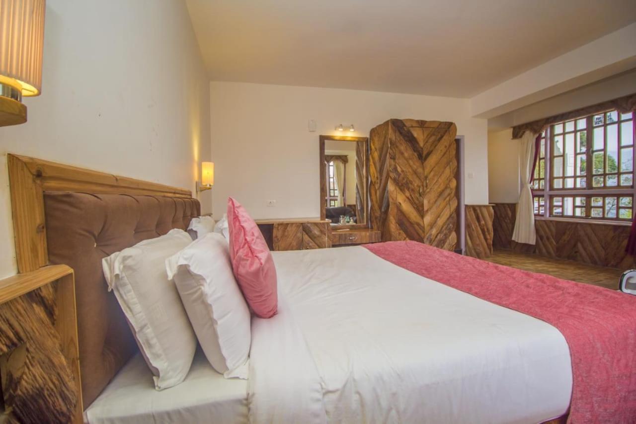 The Pelling Resort Buitenkant foto